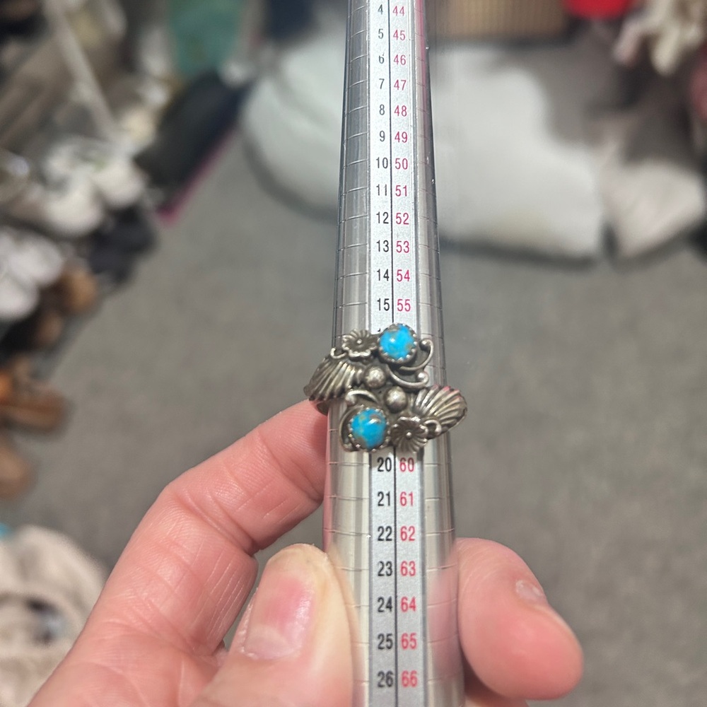 Vintage Native Navajo Silver Ring with Turquoise